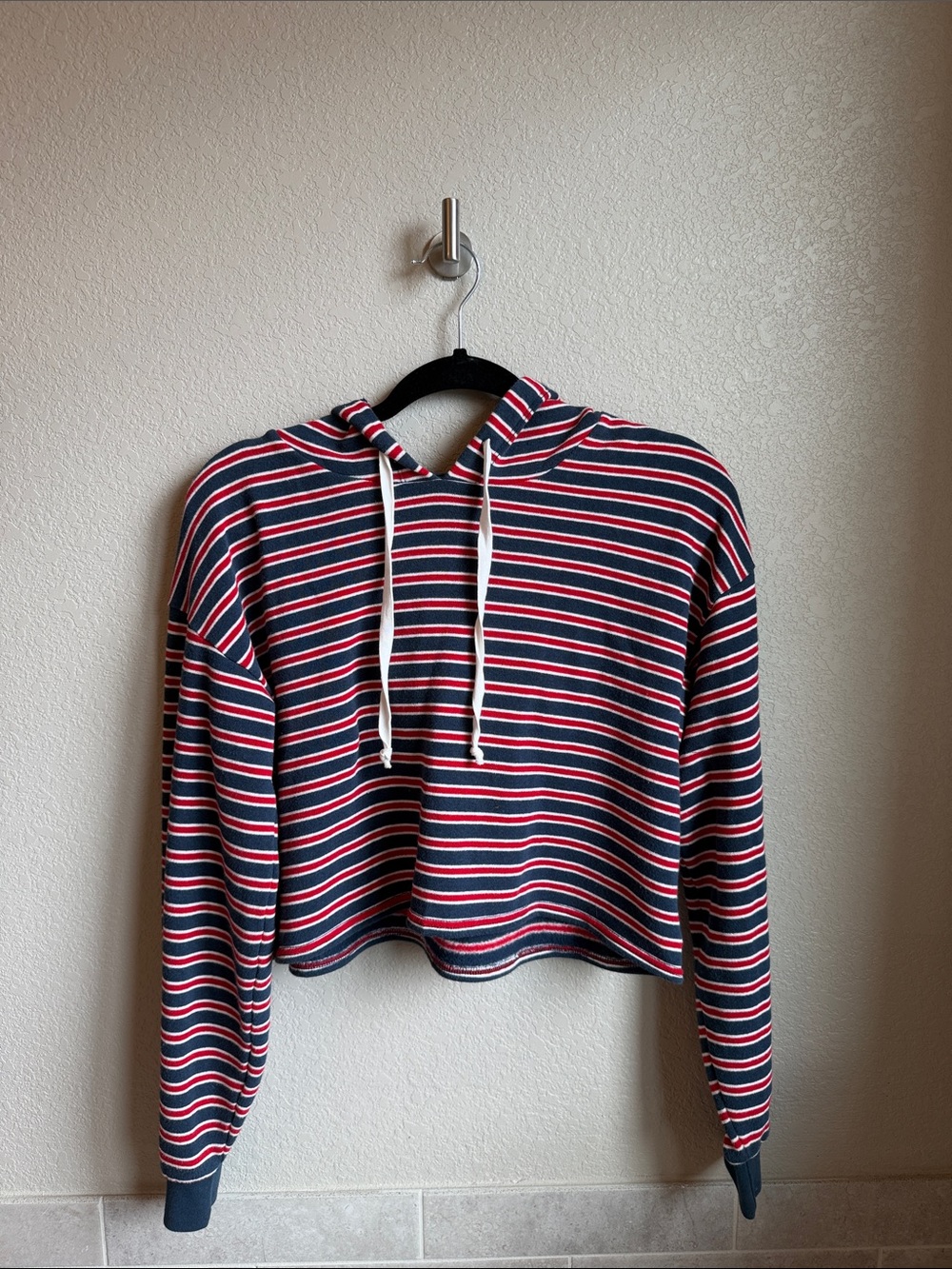 AMERICAN EAGLE Striped Crop Hoodie Ahh-Mazingly Soft Sweatshirt